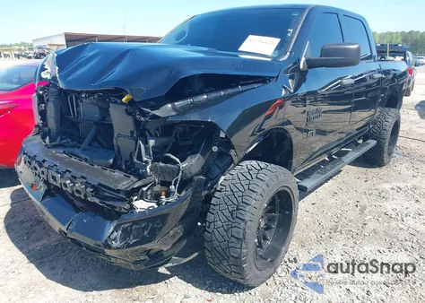 2019 Ram 1500 Classic Express 4X4 5'7 Box z USA, uszkodzony, nr VIN 1C6RR7KG9KS709945